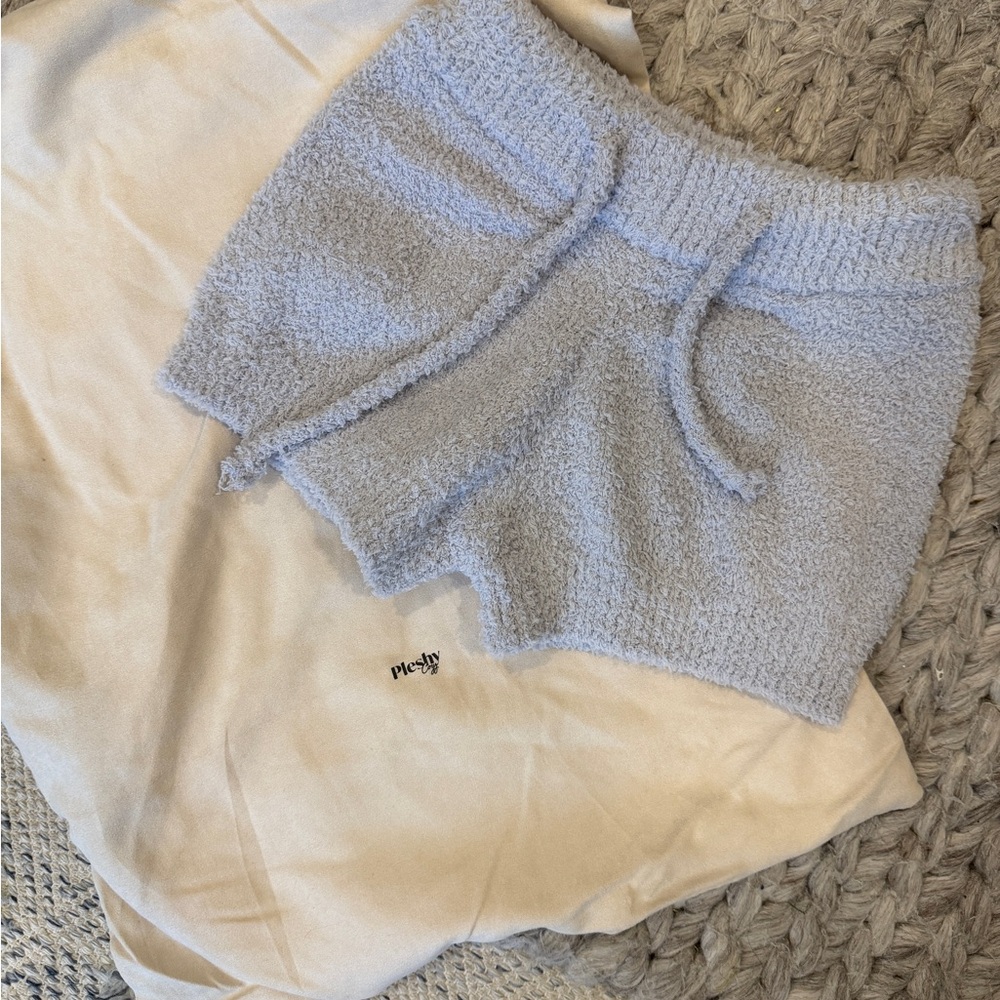 NWT Pleshy Cozy Shorts Small Gray